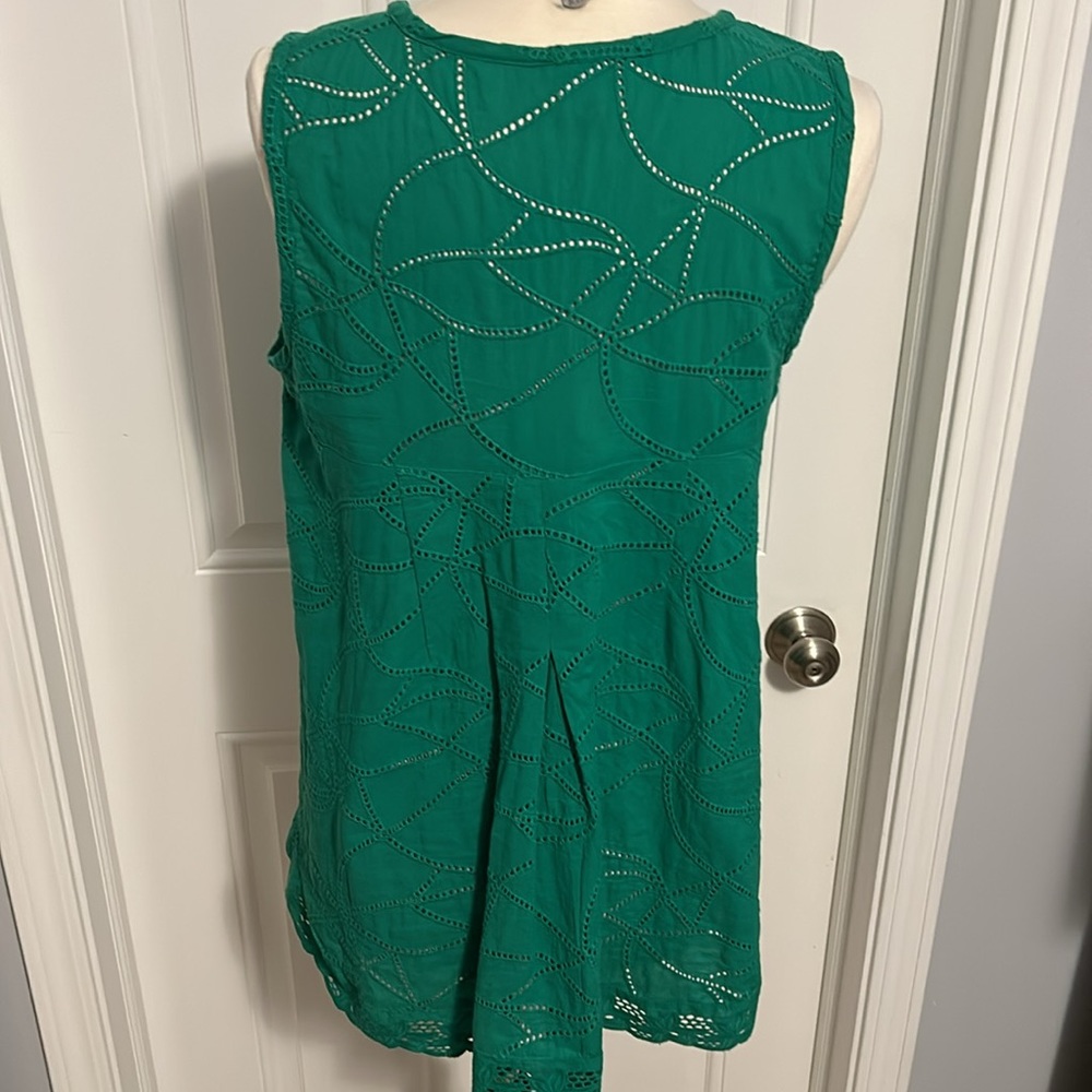 Cabi swing green top style #5036 size medium women’s top 100% cotton eyelet lace - Picture 6 of 8